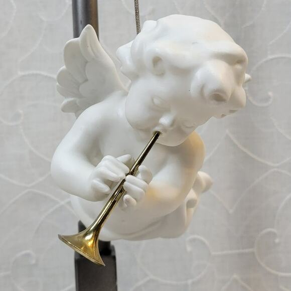 Dept 56 Large Winter Silhouette Cherub Angel 8" White Ornament Horn Retired - Picture 1 of 16